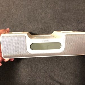 iHome clock radio